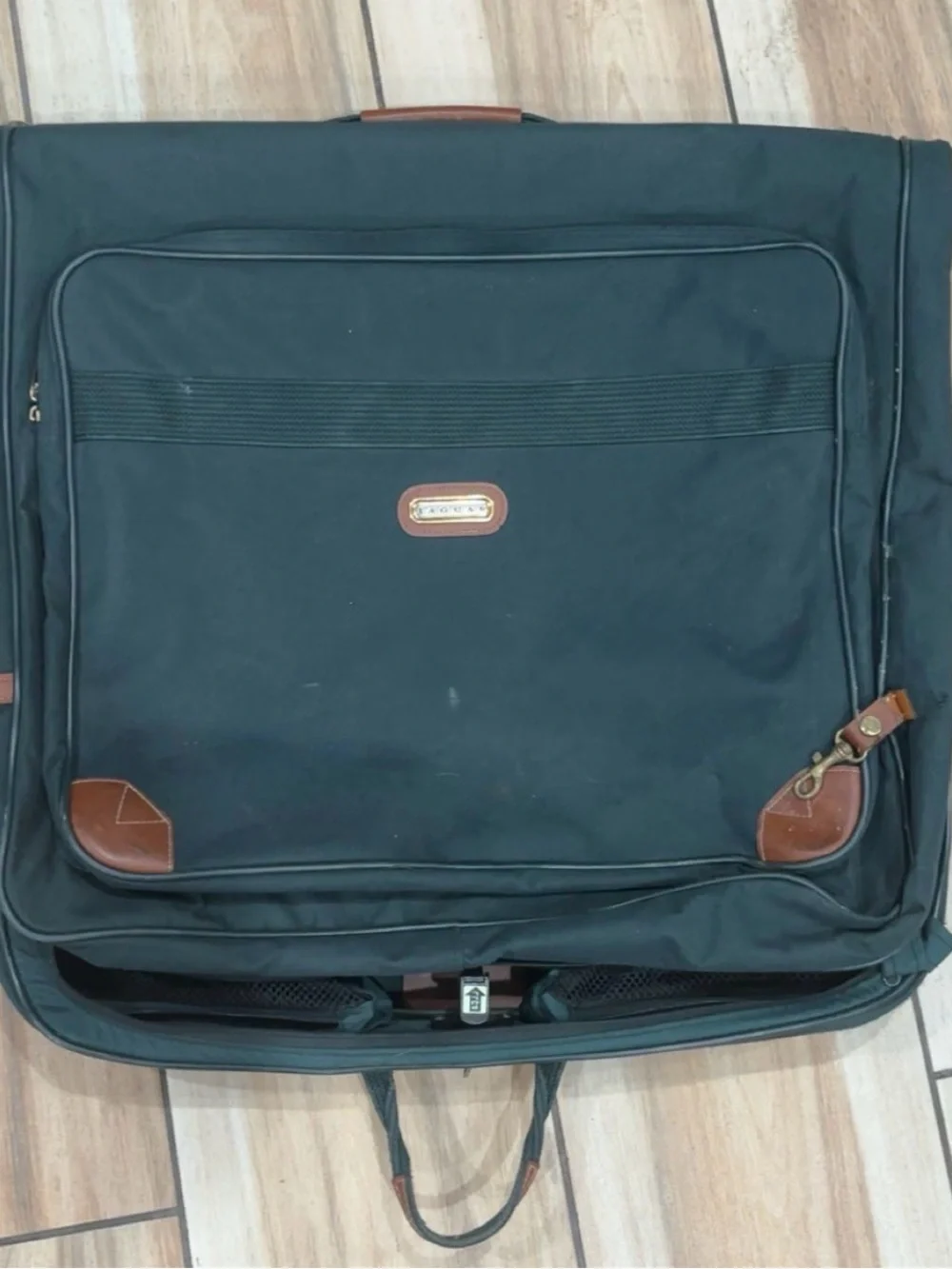 Unisex Travel Garment Bag - Dark Green